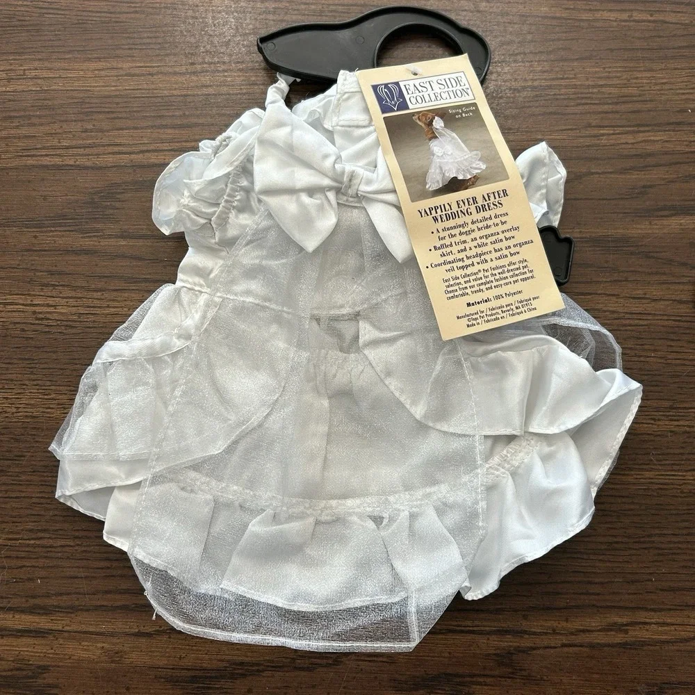 Dog Wedding Dress‎ Size XXS Yappily Ever After Attached Veil